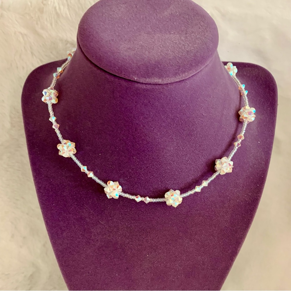 NWOT Elegant Floral Iridescent Crystal Necklace and Earring Set Jewelry Asian - Picture 6 of 14